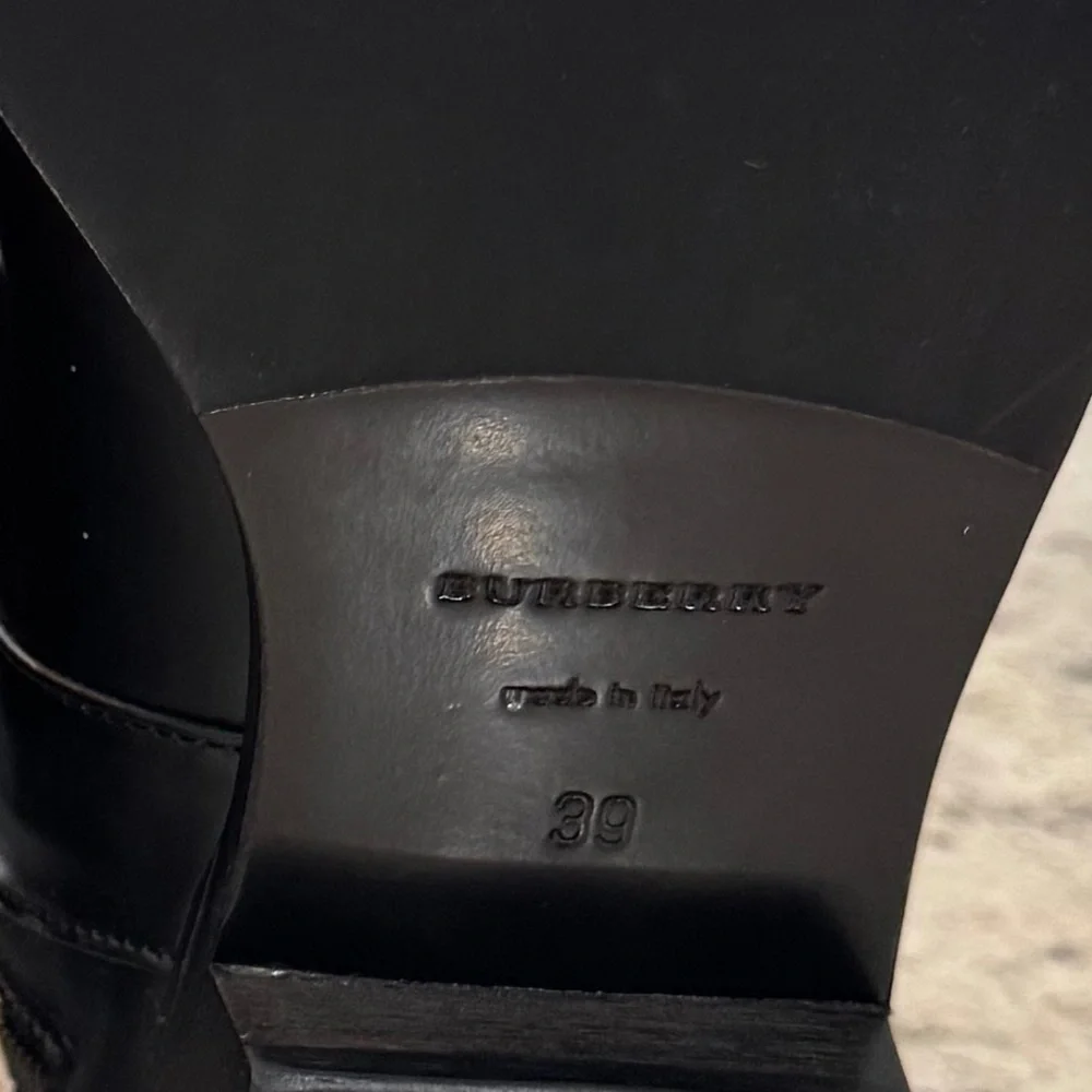 Burberry Adelaide Riding Boots Size: 9 | IT 39 - Picture 8 of 8